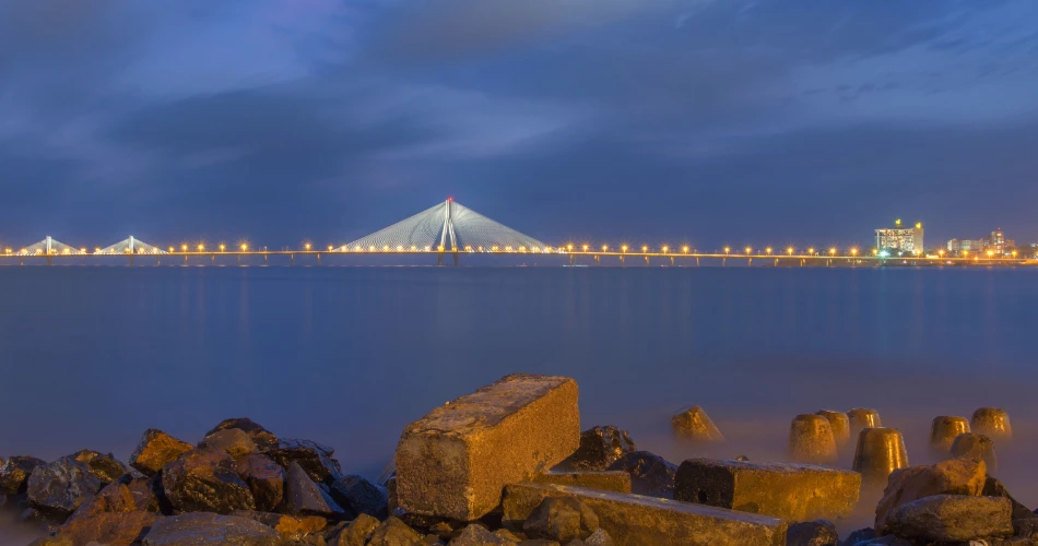 Worli Sea Face: Evening Walks With Stunning City Views