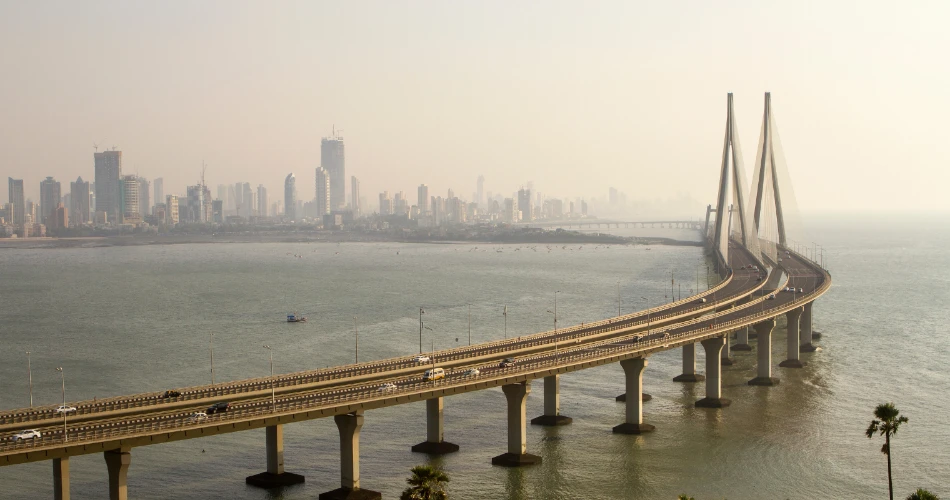 Worli Sea Face: Evening Walks With Stunning City Views