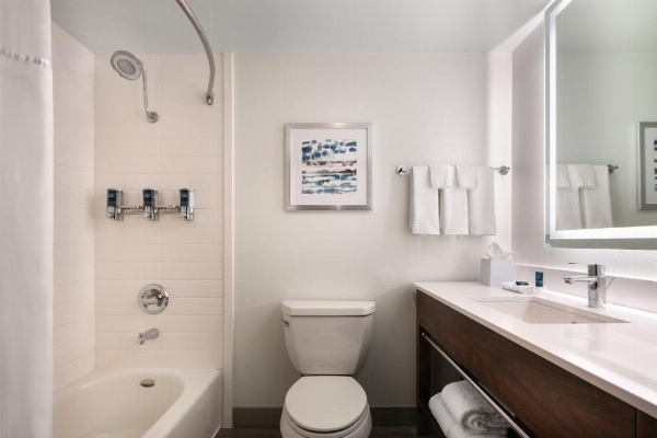 Four Points by Sheraton - San Francisco Airport image 22