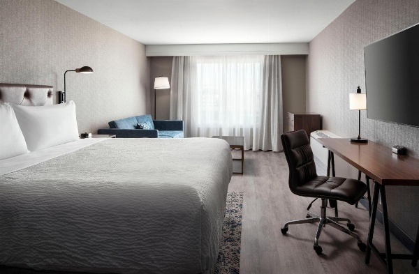 Four Points by Sheraton - San Francisco Airport image 3