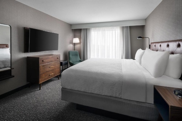 Four Points by Sheraton - San Francisco Airport image 35